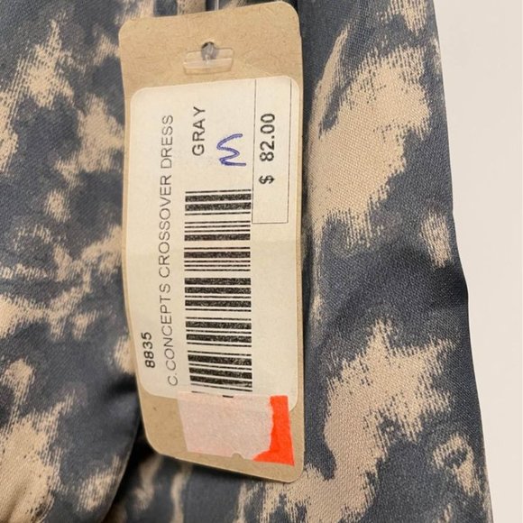 BNWT Collective concepts faux wrap dress grey print size m - Picture 2 of 3